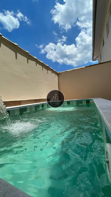 Foto 1 de Casa com 2 quartos à venda, 100m2 em Mongagua - SP