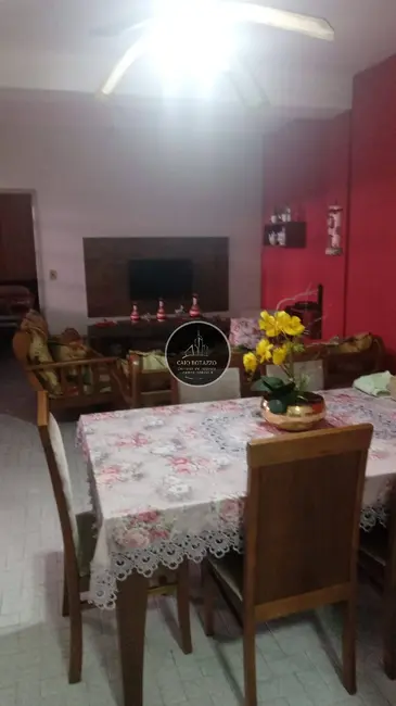 Foto 2 de Casa com 3 quartos à venda, 105m2 em Mongagua - SP