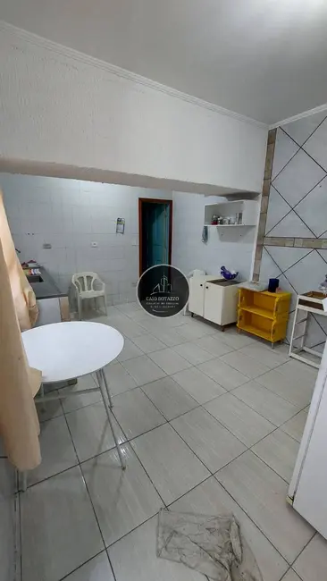 Foto 8 de Casa com 4 quartos à venda, 134m2 em Princesa, Praia Grande - SP