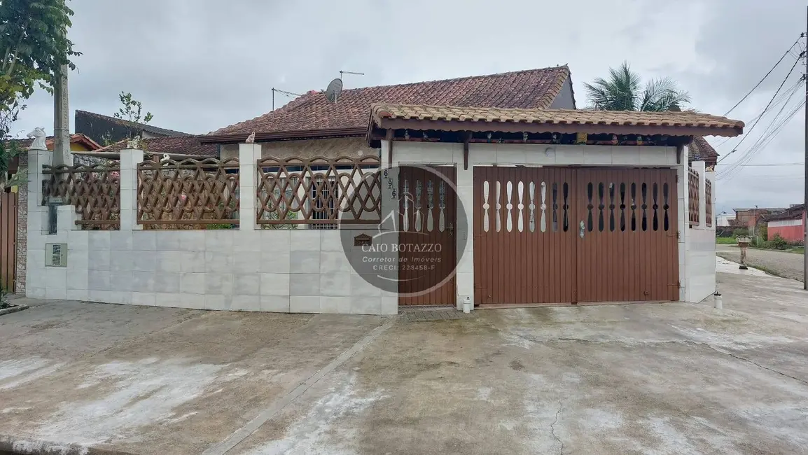 Foto 3 de Casa com 2 quartos à venda, 96m2 em Mongagua - SP