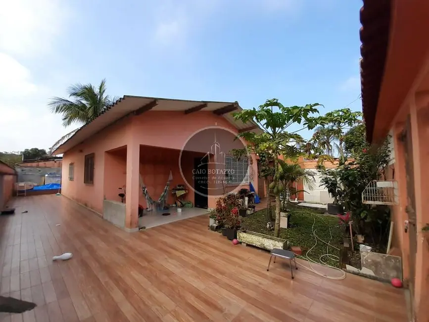 Foto 1 de Casa com 3 quartos à venda em Mongagua - SP