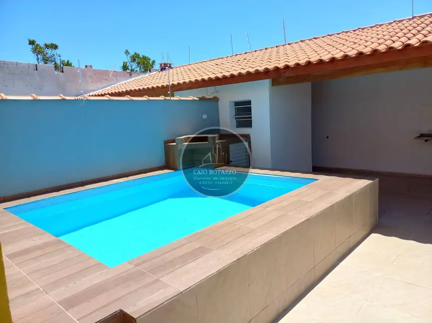 Foto 1 de Casa com 2 quartos à venda, 90m2 em Itanhaem - SP