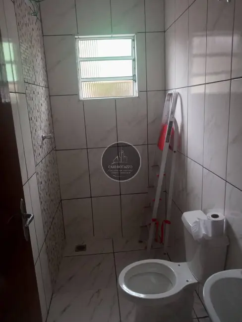 Foto 2 de Casa com 2 quartos à venda, 80m2 em Mongagua - SP