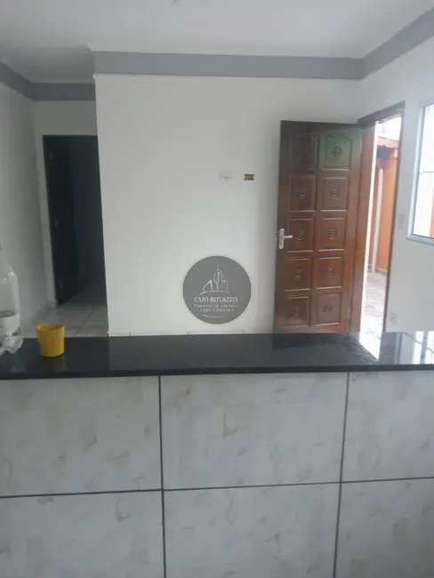 Foto 3 de Casa com 2 quartos à venda, 80m2 em Mongagua - SP