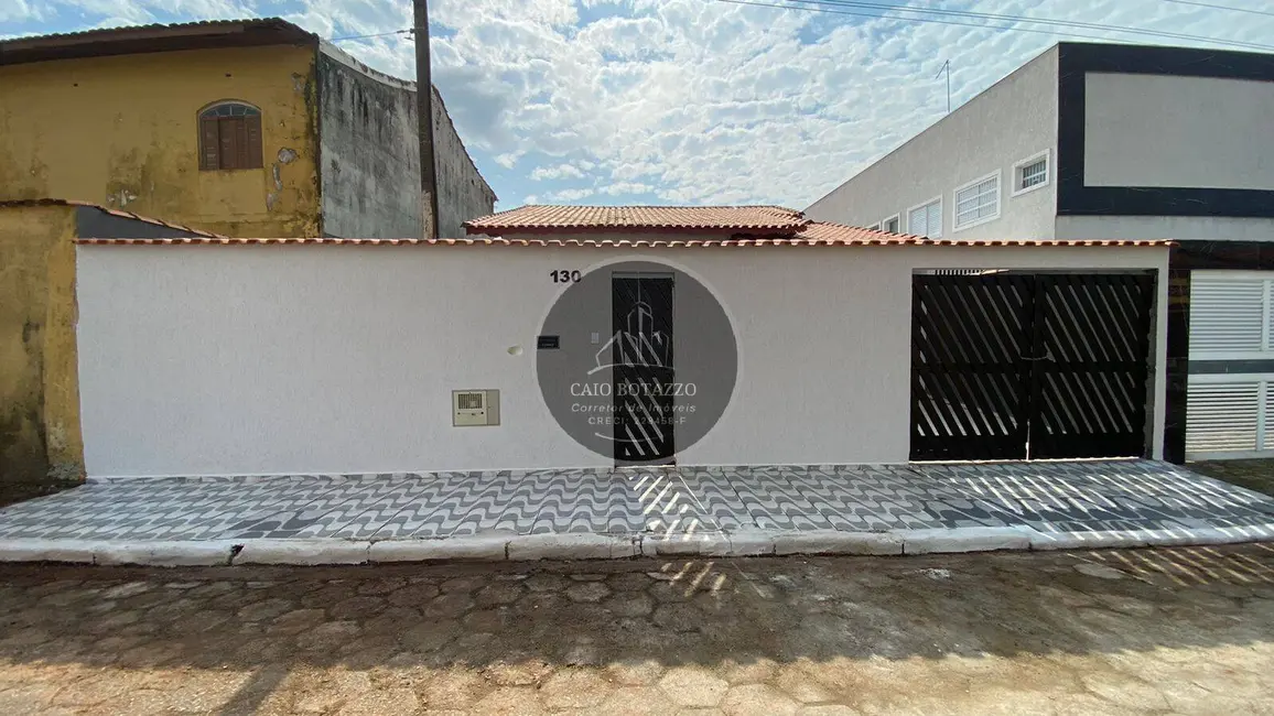 Foto 1 de Casa com 3 quartos à venda, 97m2 em Mongagua - SP