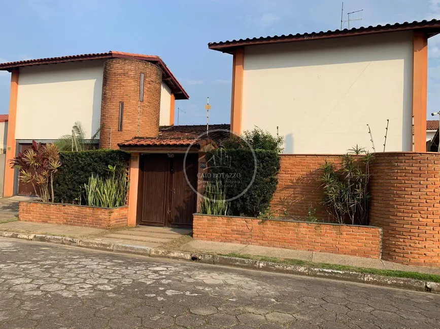 Foto 1 de Casa com 4 quartos à venda em Itanhaem - SP