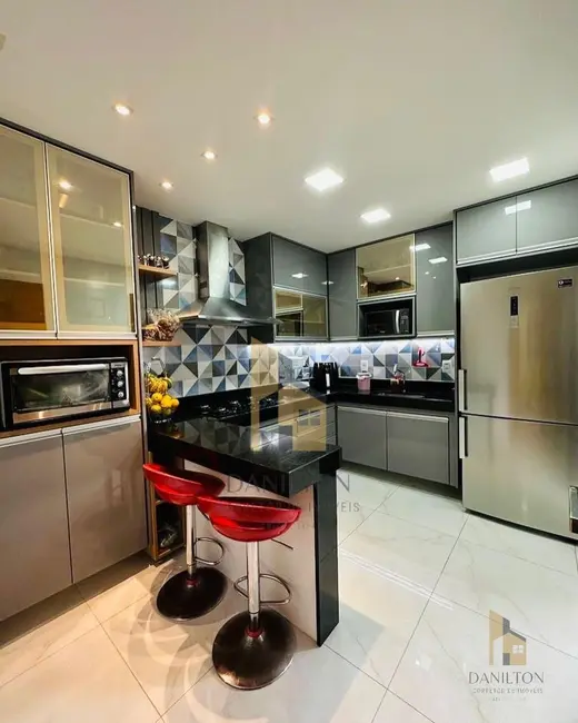 Apartamento com 4 quartos à venda, 155m2 em Praia do Morro, Guarapari - ES - imagem 4 Foto 4 de Apartamento com 4 quartos à venda, 155m2 em Praia do Morro, Guarapari - ES