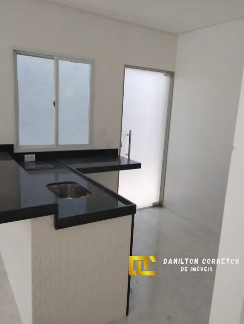 Casa com 3 quartos à venda, 80m2 em Santa Mônica, Guarapari - ES - imagem 5 Foto 5 de Casa com 3 quartos à venda, 80m2 em Santa Mônica, Guarapari - ES