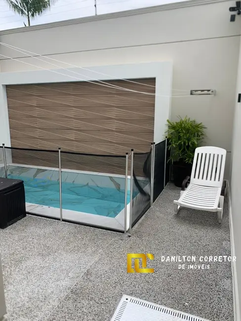 Casa de Condomínio com 3 quartos à venda, 210m2 em Praia do Morro, Guarapari - ES - imagem 6 Foto 6 de Casa de Condomínio com 3 quartos à venda, 210m2 em Praia do Morro, Guarapari - ES