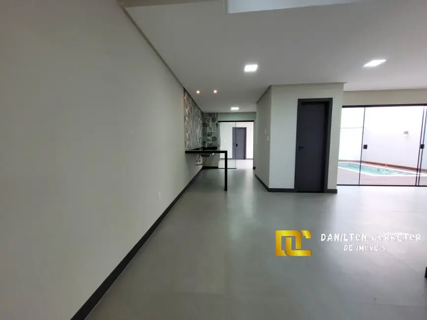 Foto 6 de Casa com 4 quartos à venda, 200m2 em Praia do Morro, Guarapari - ES