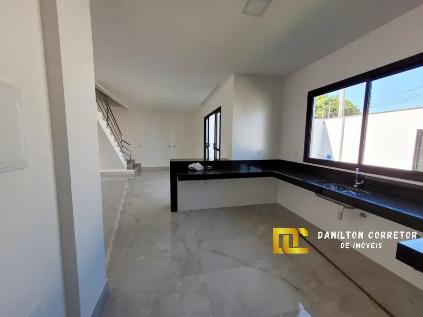 Foto 6 de Casa com 3 quartos à venda, 158m2 em Itapebussu, Guarapari - ES
