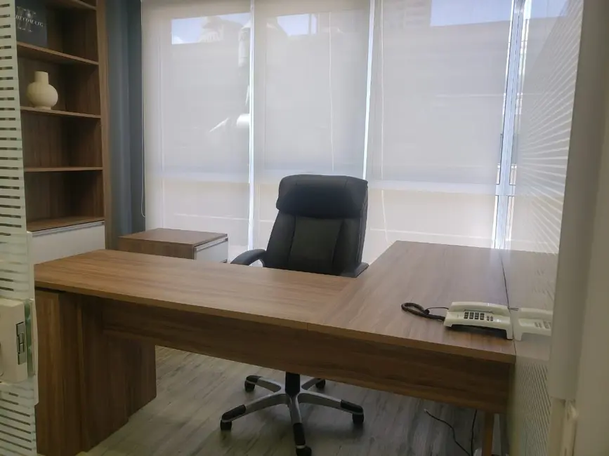 Foto 9 de Sala Comercial com 3 quartos para alugar, 56m2 em Sítio Tamboré Alphaville, Barueri - SP