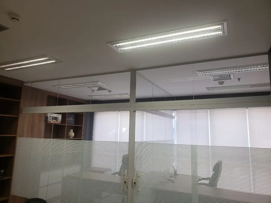 Foto 8 de Sala Comercial com 3 quartos para alugar, 56m2 em Sítio Tamboré Alphaville, Barueri - SP