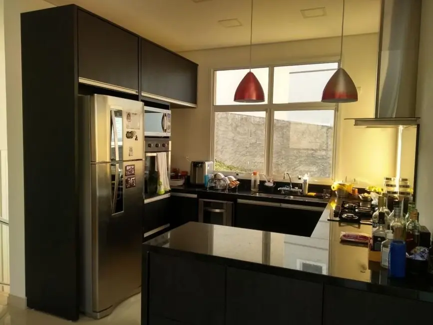 Foto 3 de Casa de Condomínio com 4 quartos à venda, 245m2 em Suru, Santana De Parnaiba - SP