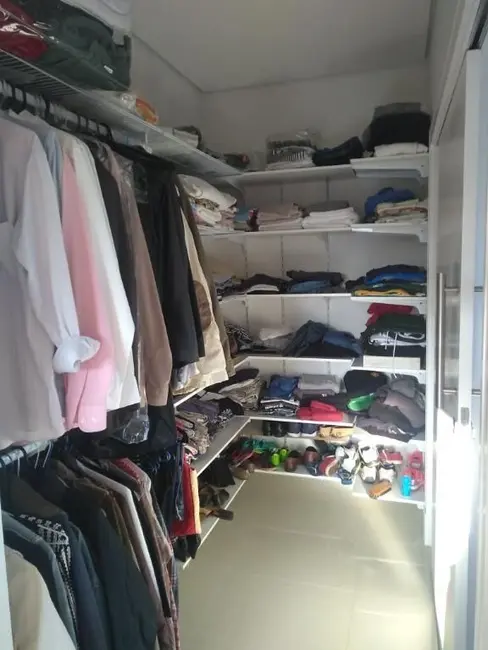 Foto 9 de Casa de Condomínio com 4 quartos à venda, 245m2 em Suru, Santana De Parnaiba - SP