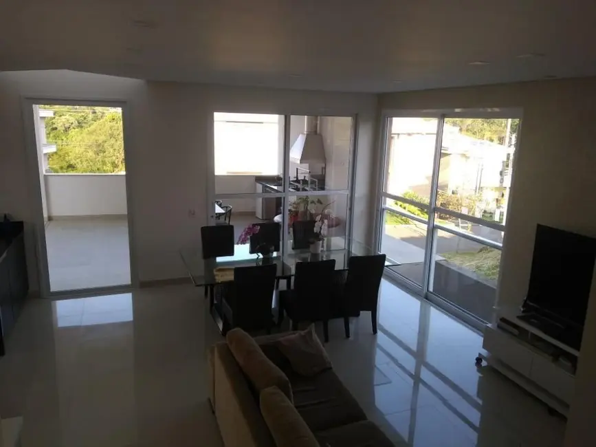 Foto 5 de Casa de Condomínio com 4 quartos à venda, 245m2 em Suru, Santana De Parnaiba - SP