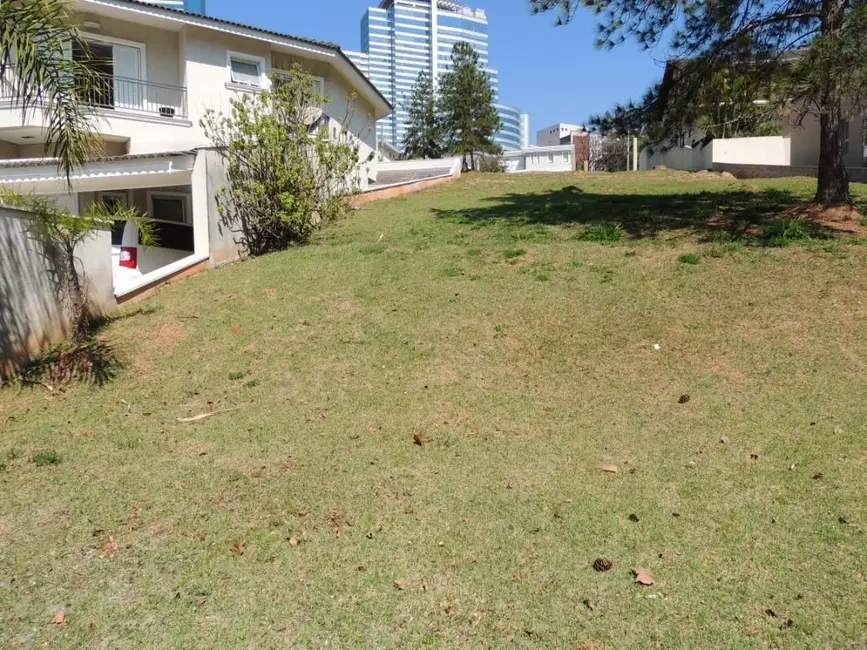 Foto 3 de Terreno / Lote à venda, 525m2 em Sítio Tamboré Alphaville, Barueri - SP