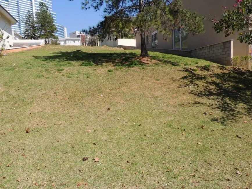 Foto 4 de Terreno / Lote à venda, 525m2 em Sítio Tamboré Alphaville, Barueri - SP