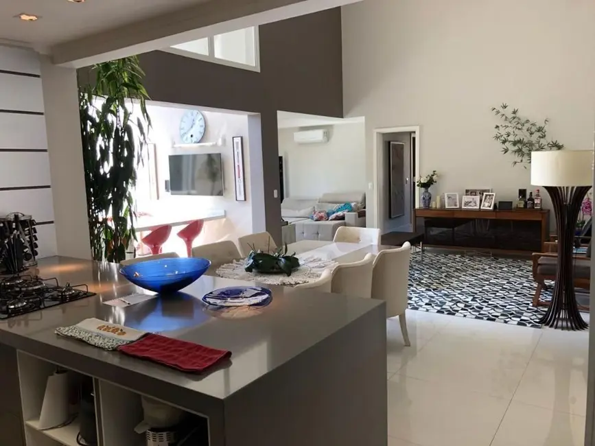 Apartamento com 3 quartos à venda, 172m2 em Tamboré, Santana De Parnaiba - SP - imagem 5 Foto 5 de Apartamento com 3 quartos à venda, 172m2 em Tamboré, Santana De Parnaiba - SP