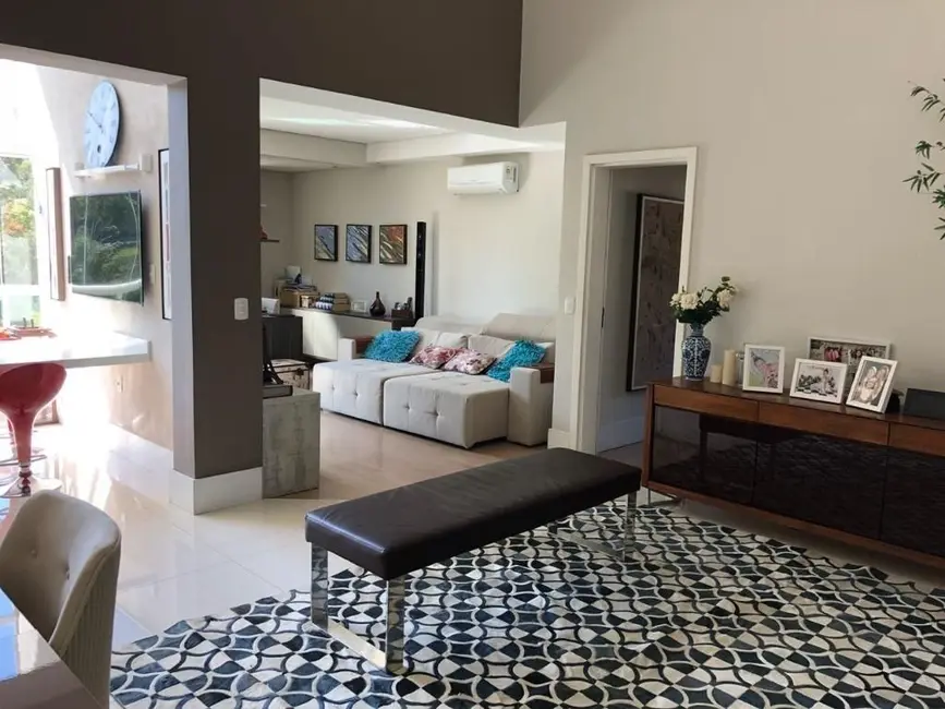 Apartamento com 3 quartos à venda, 172m2 em Tamboré, Santana De Parnaiba - SP - imagem 3 Foto 3 de Apartamento com 3 quartos à venda, 172m2 em Tamboré, Santana De Parnaiba - SP