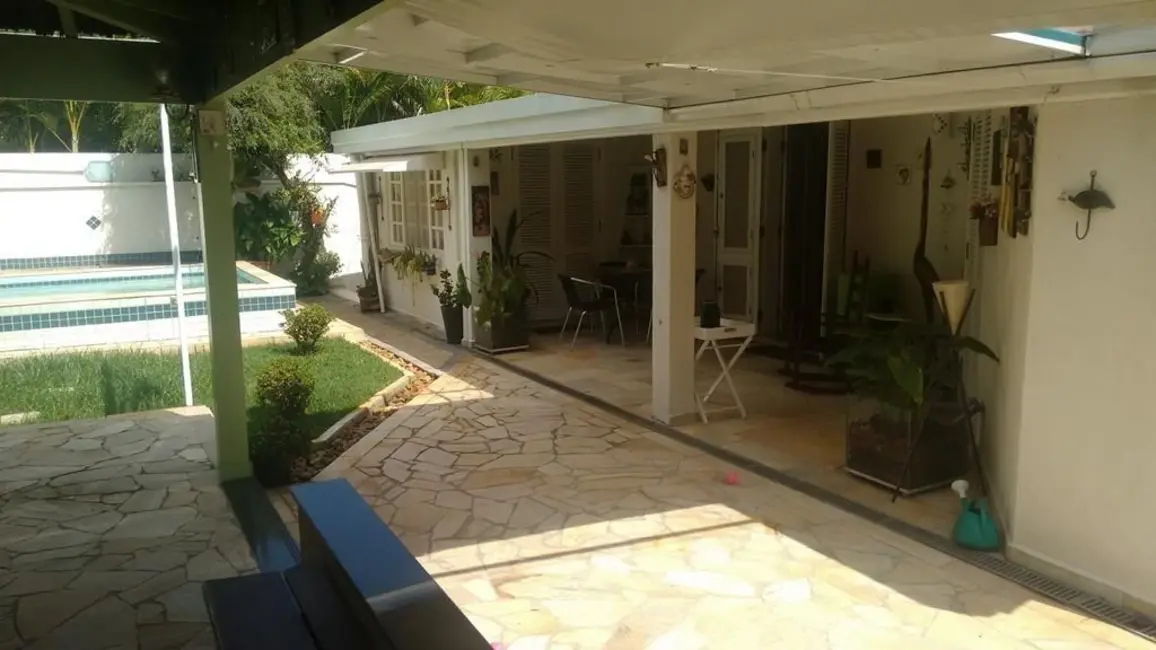 Foto 3 de Casa de Condomínio com 6 quartos à venda, 500m2 em Barueri - SP