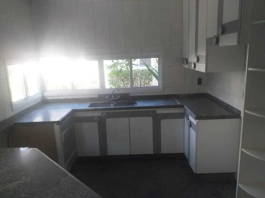 Casa de Condomínio com 3 quartos à venda, 350m2 em Alphaville Residencial Zero, Barueri - SP - imagem 4 Foto 4 de Casa de Condomínio com 3 quartos à venda, 350m2 em Alphaville Residencial Zero, Barueri - SP