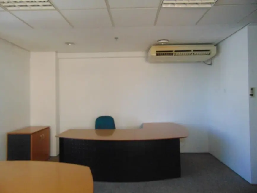 Foto 8 de Sala Comercial com 1 quarto para alugar, 40m2 em Alphaville Industrial, Barueri - SP