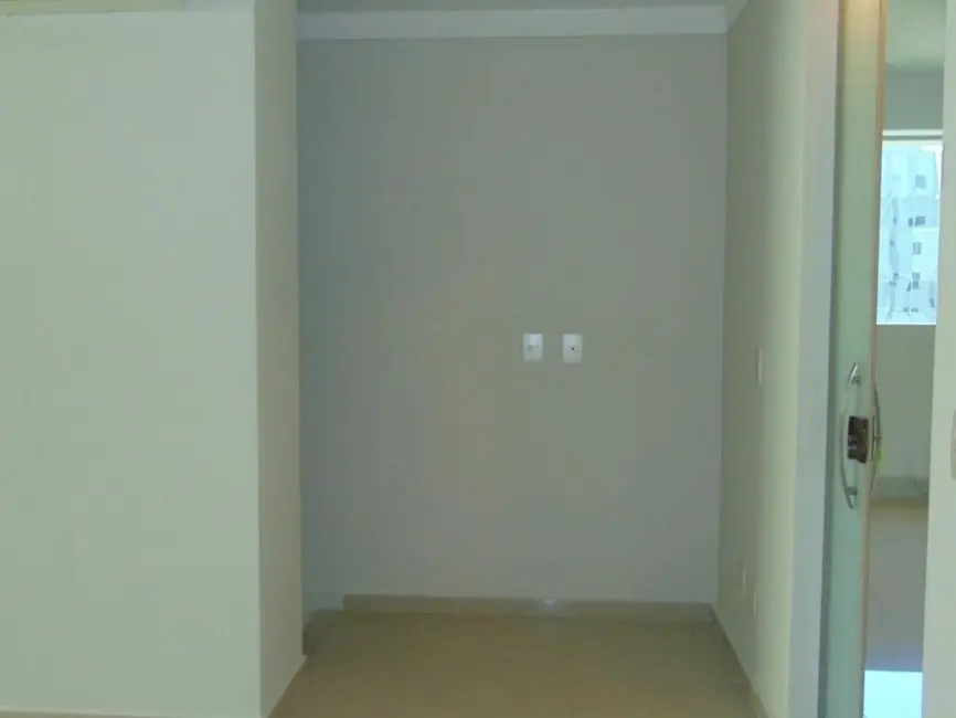 Sala Comercial com 1 quarto para alugar, 42m2 em Barueri - SP - imagem 3 Foto 3 de Sala Comercial com 1 quarto para alugar, 42m2 em Barueri - SP