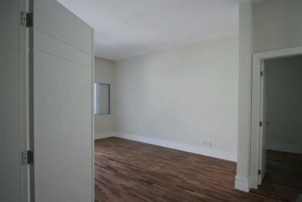 Foto 9 de Casa de Condomínio com 6 quartos para alugar, 473m2 em Sítio Tamboré Alphaville, Barueri - SP