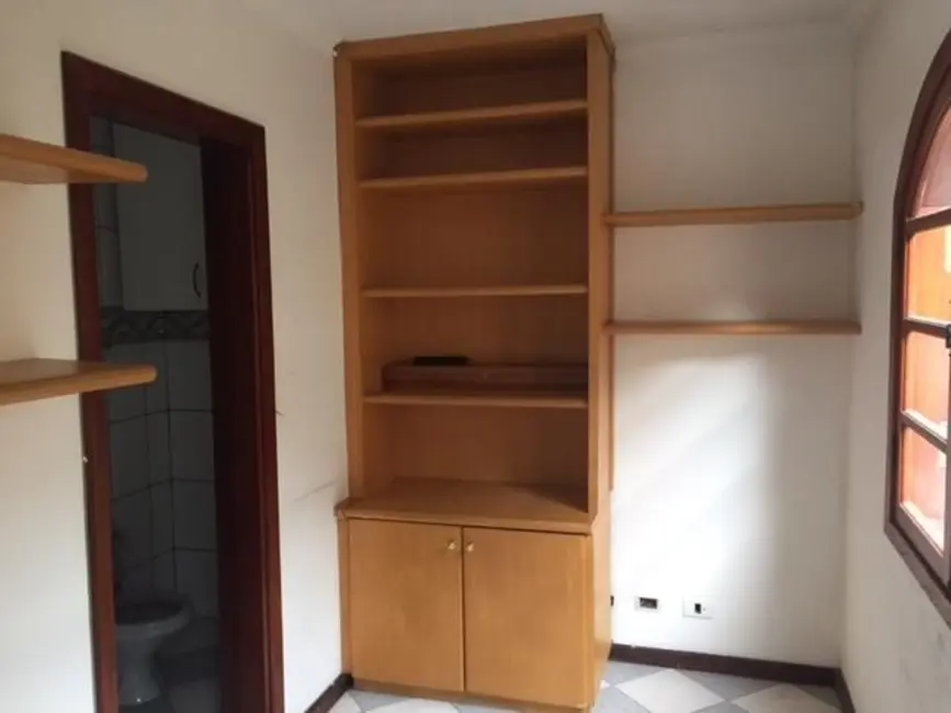 Casa de Condomínio com 4 quartos à venda, 356m2 em Morada dos Pinheiros (Aldeia da Serra), Santana De Parnaiba - SP - imagem 8 Foto 8 de Casa de Condomínio com 4 quartos à venda, 356m2 em Morada dos Pinheiros (Aldeia da Serra), Santana De Parnaiba - SP