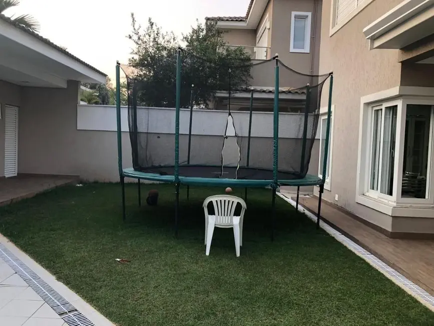 Foto 9 de Casa de Condomínio com 4 quartos à venda, 390m2 em Barueri - SP