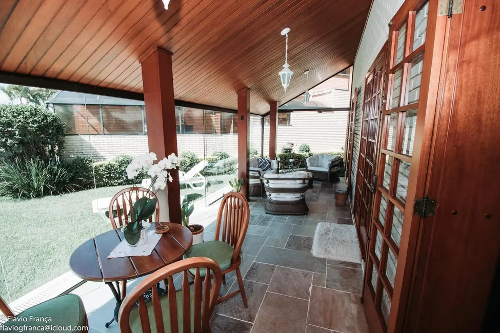 Foto 2 de Casa de Condomínio com 3 quartos à venda, 380m2 em Morada dos Pinheiros (Aldeia da Serra), Santana De Parnaiba - SP