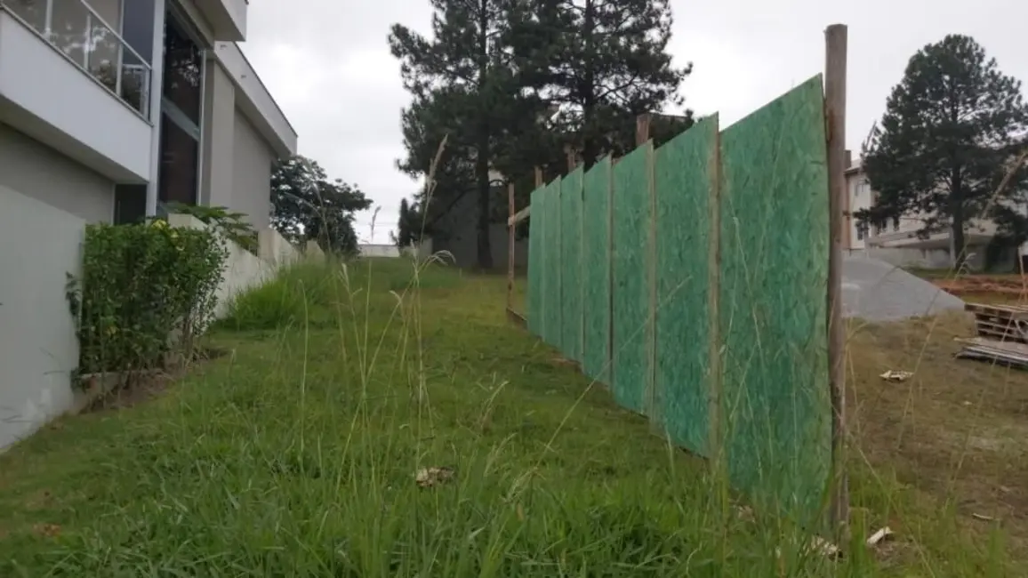 Foto 1 de Terreno / Lote à venda, 574m2 em Barueri - SP