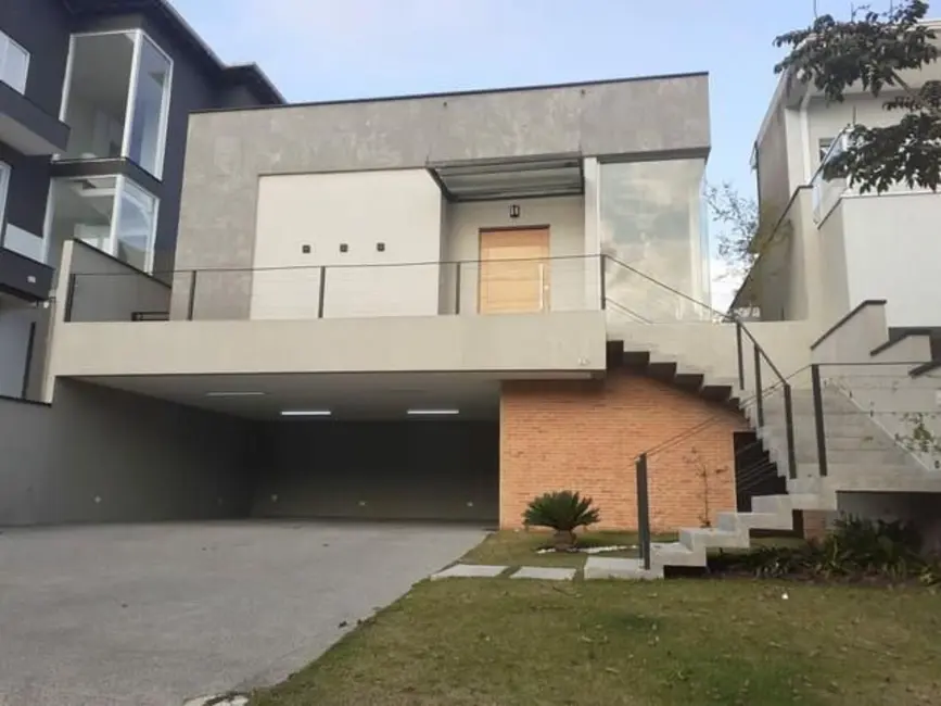 Foto 1 de Casa de Condomínio com 3 quartos à venda, 270m2 em Jardim Itaquiti, Barueri - SP