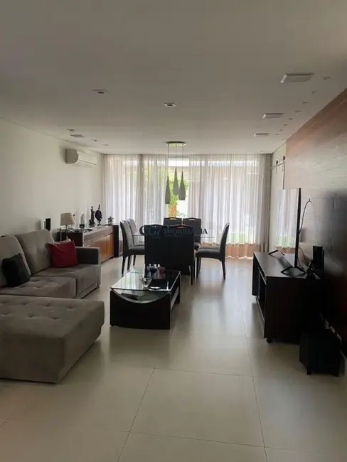 Foto 1 de Casa de Condomínio com 4 quartos à venda, 300m2 em Alphaville, Santana De Parnaiba - SP