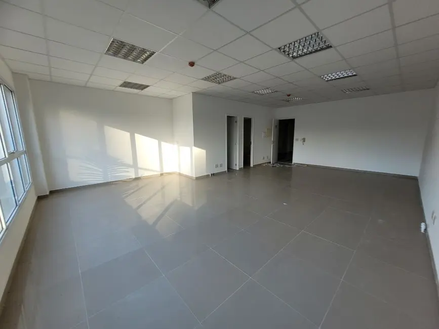 Foto 3 de Sala Comercial com 1 quarto à venda, 56m2 em Sítio Tamboré Alphaville, Barueri - SP