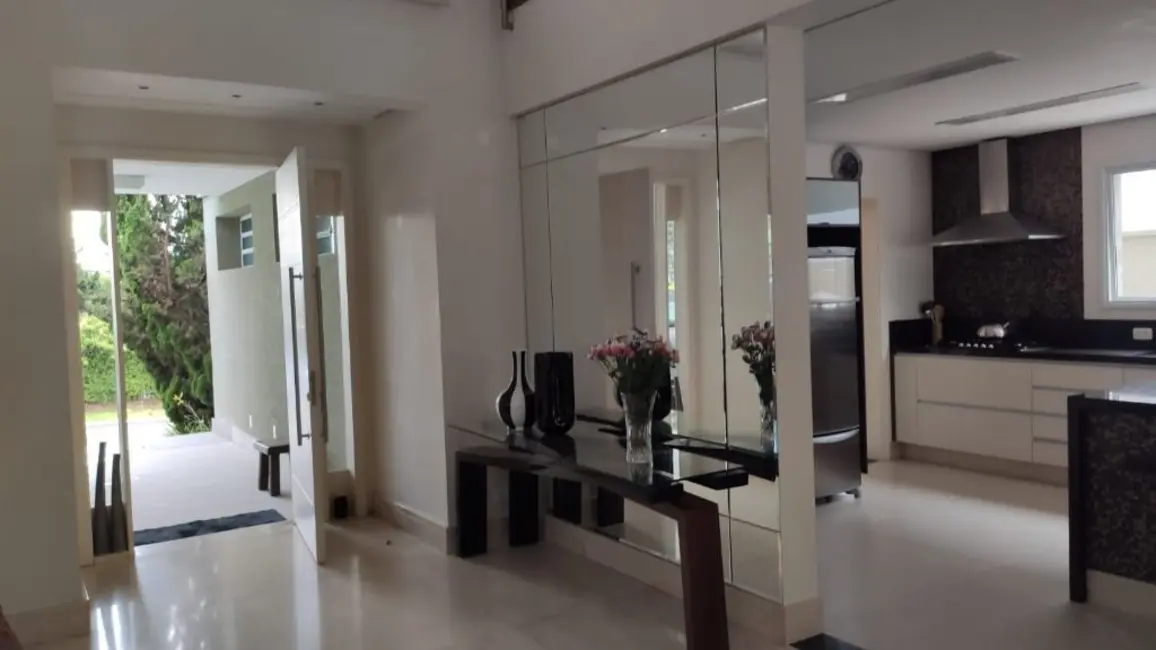 Foto 2 de Casa de Condomínio com 3 quartos para alugar, 500m2 em Alphaville Residencial Zero, Barueri - SP