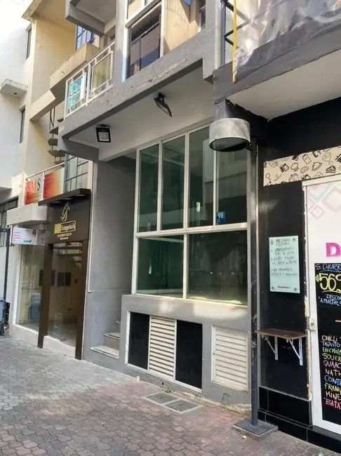 Foto 3 de Prédio Inteiro com 3 quartos à venda, 200m2 em Barueri - SP