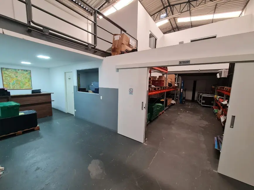 Foto 2 de Armazém / Galpão com 2 quartos à venda, 500m2 em Jardim Mutinga, Barueri - SP