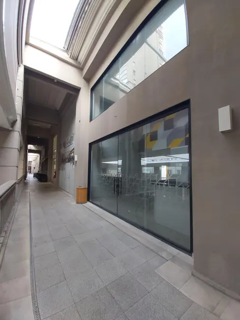 Foto 2 de Loja com 4 quartos para alugar, 166m2 em Sítio Tamboré Alphaville, Barueri - SP