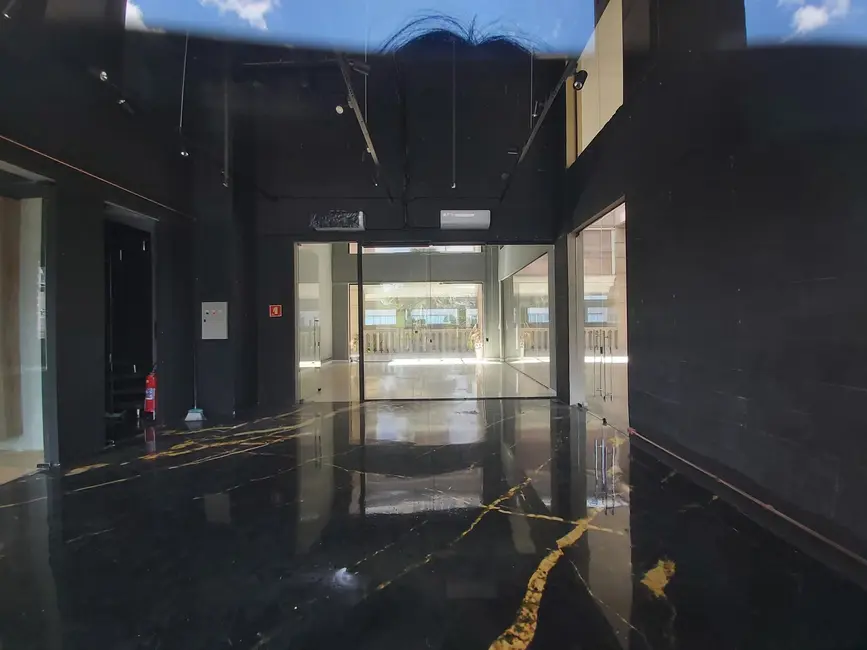 Foto 6 de Loja com 3 quartos para alugar, 123m2 em Sítio Tamboré Alphaville, Barueri - SP