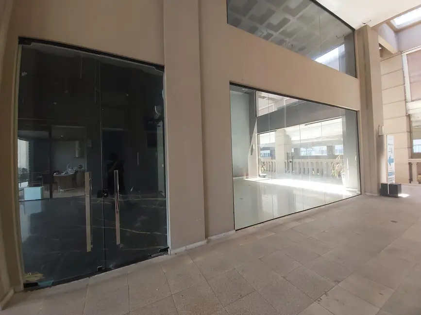 Foto 4 de Loja com 3 quartos para alugar, 123m2 em Sítio Tamboré Alphaville, Barueri - SP