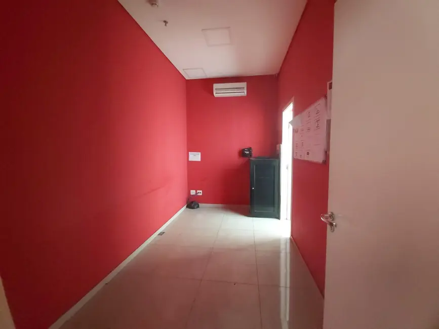 Foto 8 de Loja com 3 quartos para alugar, 64m2 em Sítio Tamboré Alphaville, Barueri - SP