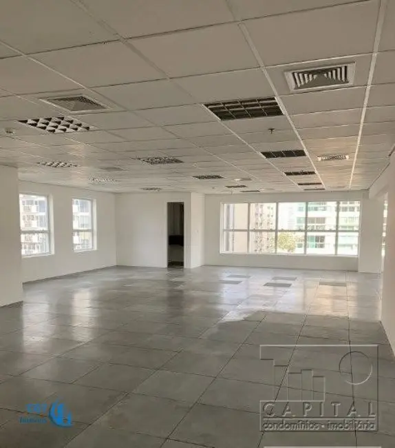 Foto 1 de Sala Comercial à venda, 126m2 em Barueri - SP