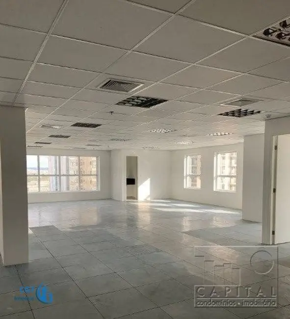 Foto 2 de Sala Comercial à venda, 126m2 em Barueri - SP