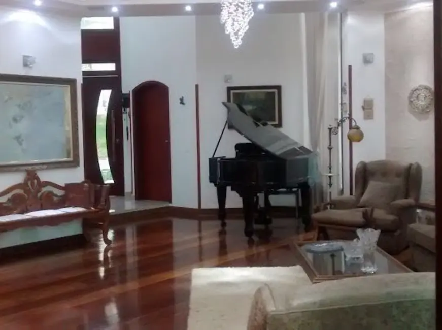 Foto 3 de Casa de Condomínio com 3 quartos à venda, 480m2 em Barueri - SP