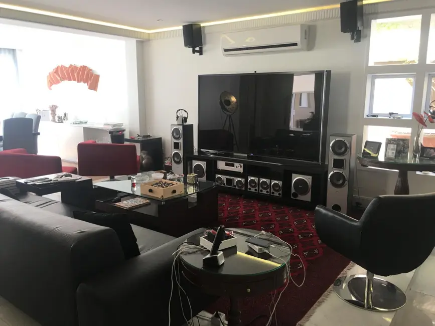 Foto 2 de Sobrado com 6 quartos à venda, 620m2 em Alphaville, Santana De Parnaiba - SP