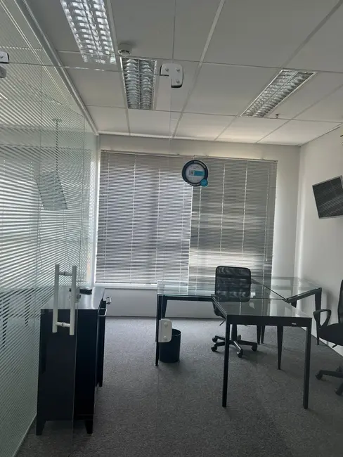 Foto 5 de Sala Comercial com 4 quartos à venda, 110m2 em Sítio Tamboré Alphaville, Barueri - SP