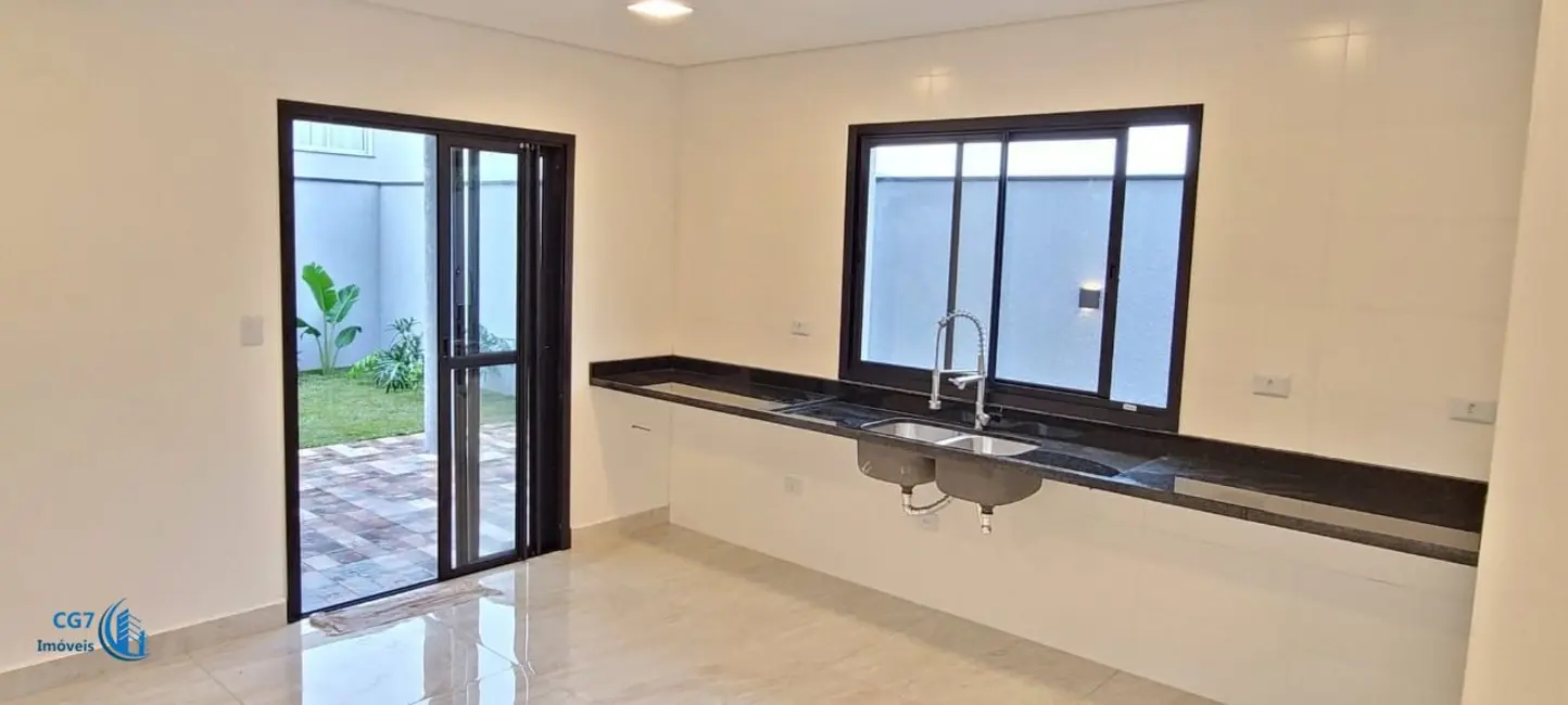 Foto 2 de Sobrado com 3 quartos à venda, 140m2 em Chácara Jaguari (Fazendinha), Santana De Parnaiba - SP