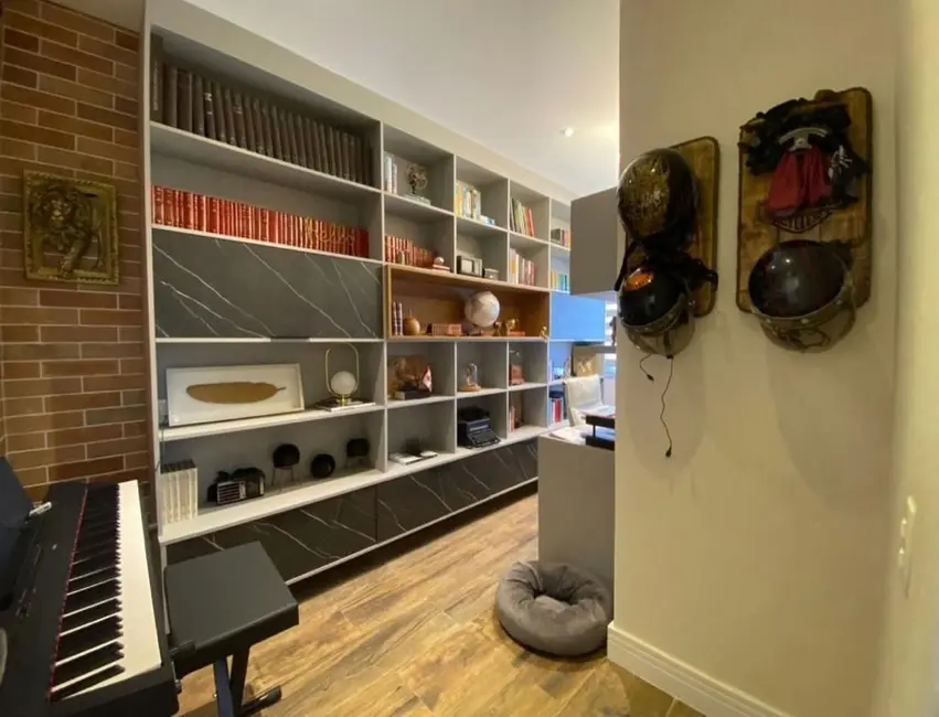 Foto 8 de Sobrado com 4 quartos à venda, 410m2 em Jardim Itaquiti, Barueri - SP